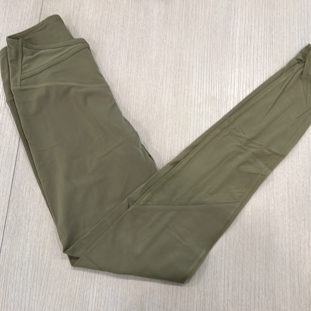 Lululemon mesh olive leggings - Picture 4 of 4